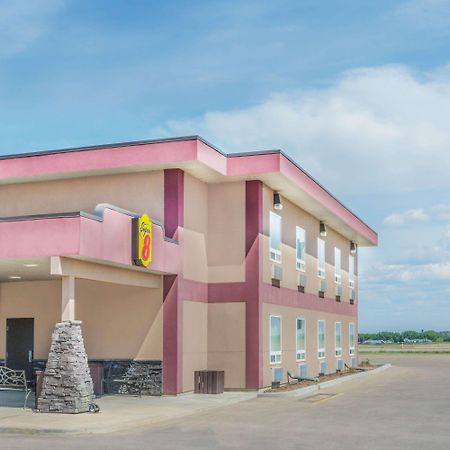Super 8 By Wyndham Innisfail Экстерьер фото